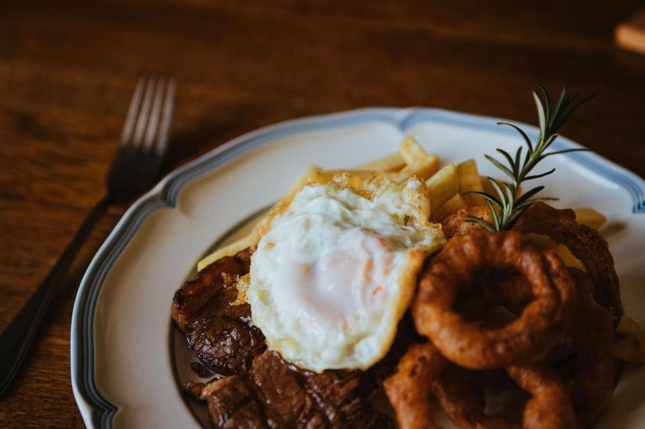 The Historic Pig And Whistle Inn Bathurst Εξωτερικό φωτογραφία
